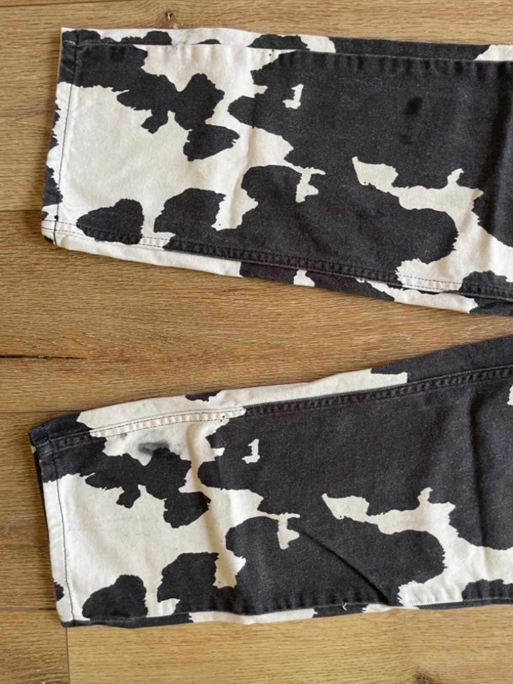 House Of Sunny Jessie Jean – Cow Print Denim Size 4 - Picture 7 of 14